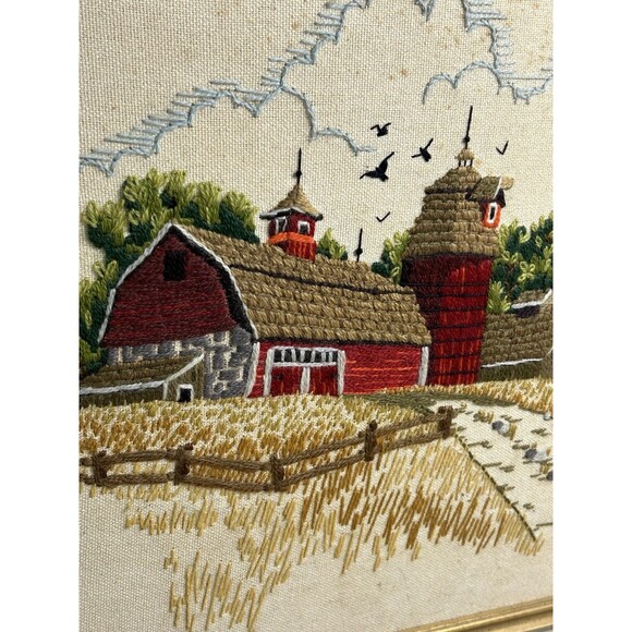 Vintage Finished Framed Crewel Embroidery Red Barn Farm Farmhouse Country 17x21 - Picture 2 of 7